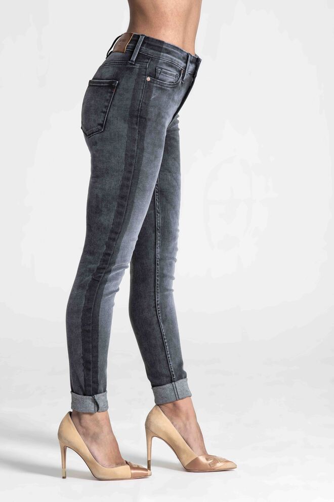 Calça de ganga LAURA, €162, Just.O