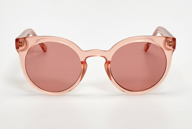 Óculos Lulu Peach, €49,95, Komono