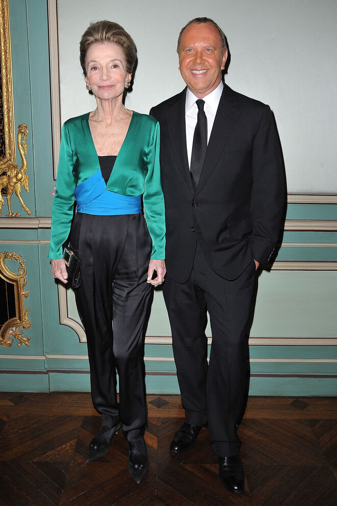Lee Radziwill e Michael Kors no cocktail e jantar do designer durante a Semana de Moda de Paris outono/inverno 2012, na Embaixada dos Estados Unidos da América em Paris, a 7 de março de 2011