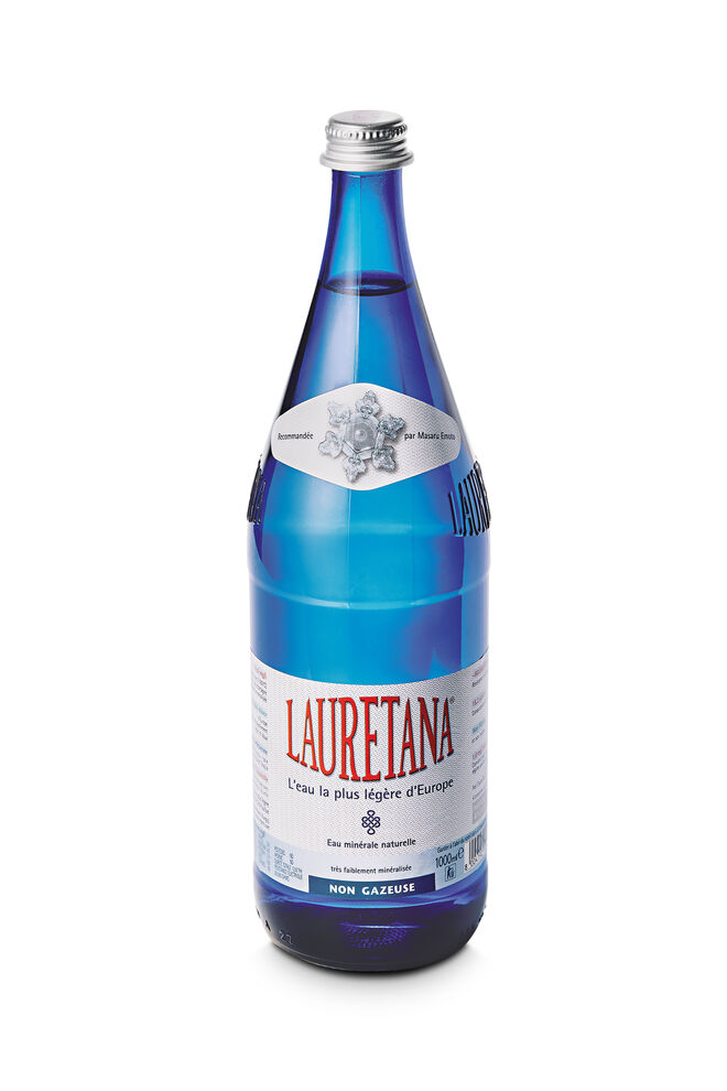 Lauretana (garrafa de vidro 100 cl, €4, garrafa de plástico 150 cl, €2,15), da Itália. Proveniente das montanhas Biellese, esta água facilita o funcionamento e a purificação do corpo, estimula a diurese e ajuda na digestão