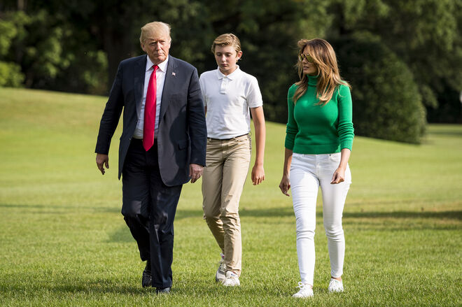 Os Trump | Donald Trump e Melania Trump com o filho Barron