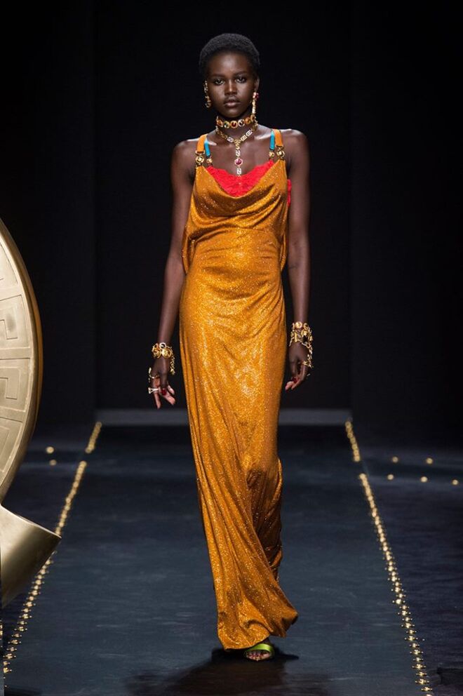 Coleção outono-inverno Versace 2019