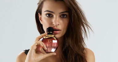 Emily Ratajkowski: “As mulheres são uma das coisas que mais me apaixona”