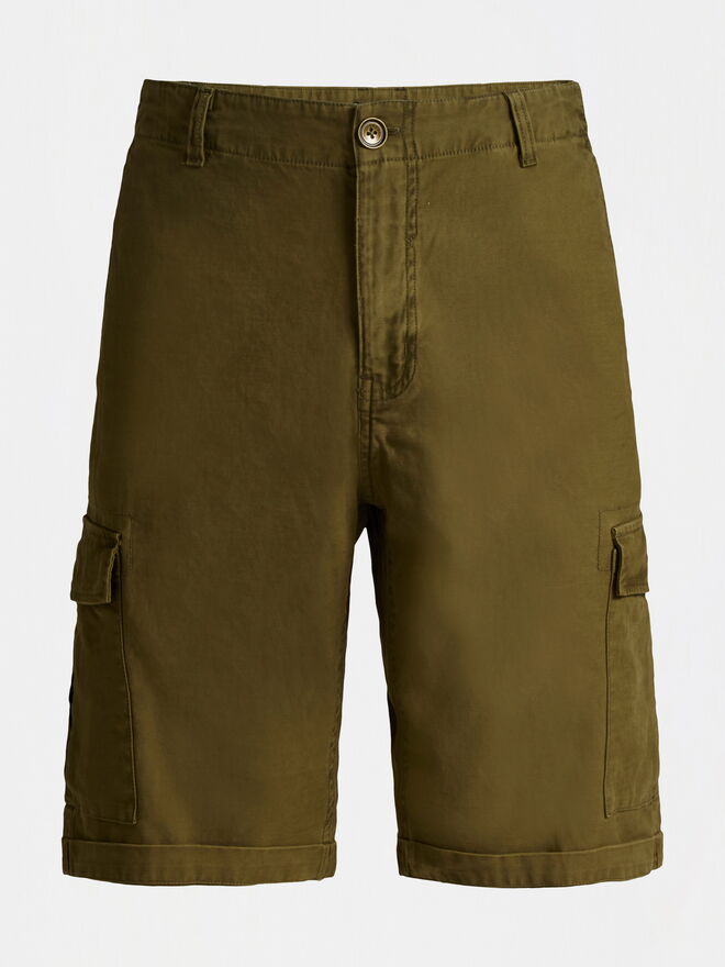 Bermuda, €69,90, Guess