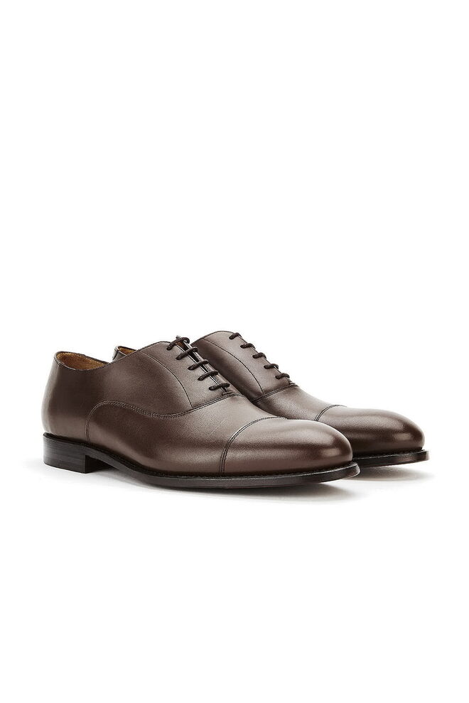 Sapatos Classic Goodyear Welted, €295, Sacoor Brothers
