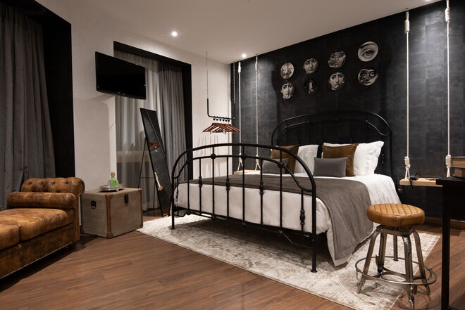 Quarto duplo temático Bondage