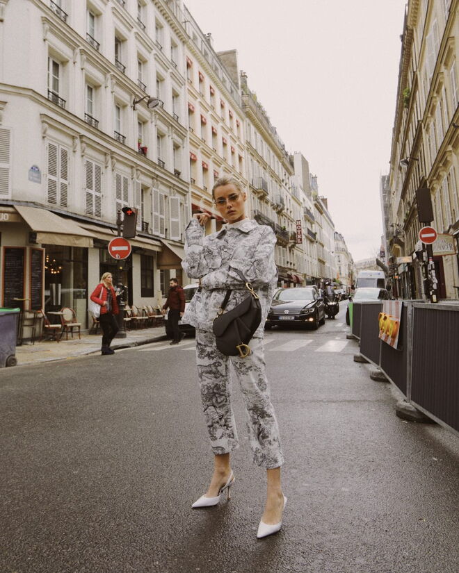 "Pronta para ver as criações incriveis da Dior, saídas da catwalk."