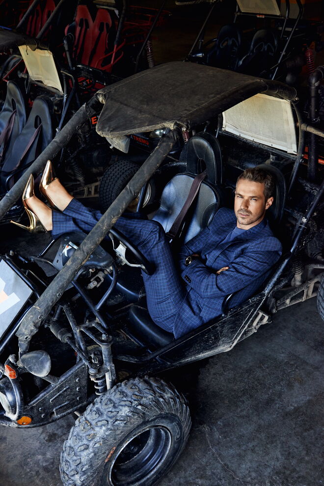 Tiago Monteiro, piloto | "Não faz sentido que, dentro da mesma empresa, um homem e uma mulher com as mesmas responsabilidades tenham ordenados diferentes. Tal como não faz sentido que só a mulher tenha direito a ser a 'dona de casa'"