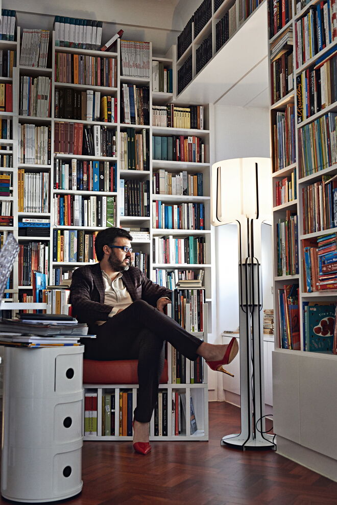 João Miguel Tavares, jornalista | "Quando olho para a forma como as mulheres são tratadas em muitos países muçulmanos, custa-me que a esponja multiculturalista tenha uma excessiva tolerância em relação a práticas atentatórias dos direitos da pessoa humana"