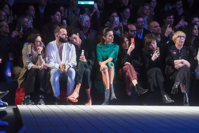 A front row do primeiro dia de desfiles