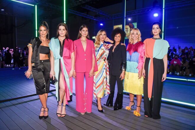 Sara Matos, Margarida Moreira, Sónia Balacó, Oceana Basílio, Cláudia Semedo, Carina Caldeira e Anabela Moreira