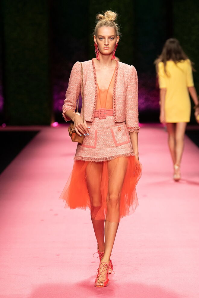 A nova coleção divertida e colorida de Elisabetta Franchi