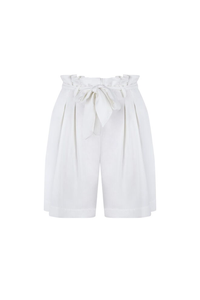 Bermuda, €39,99, Cortefiel