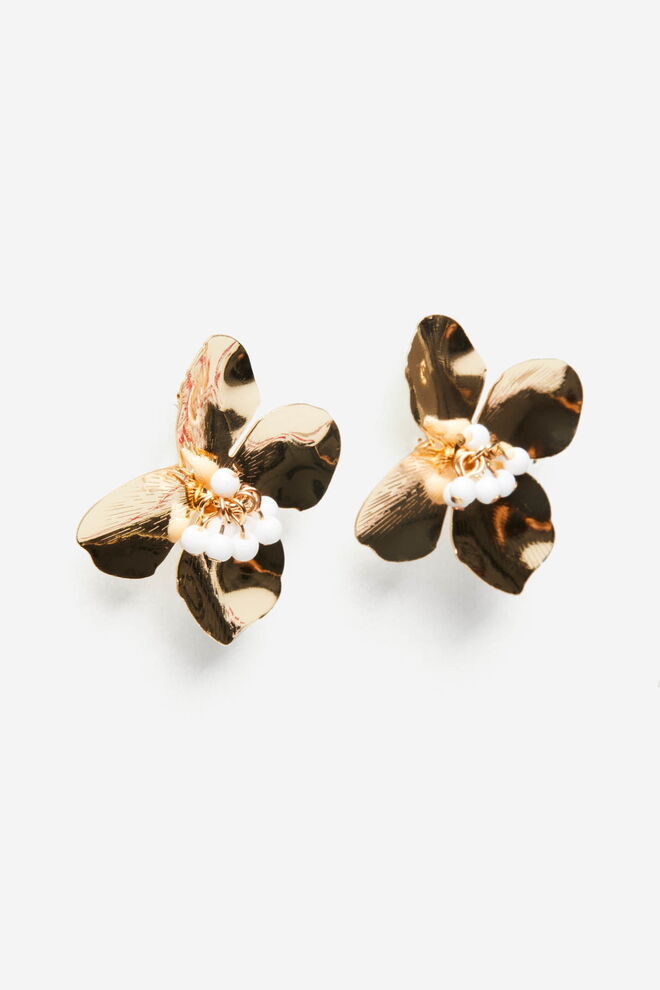 Brincos, €15,99, Cortefiel