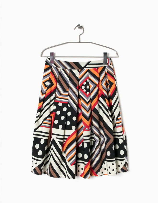 Saia contrastes, €19,99, MO