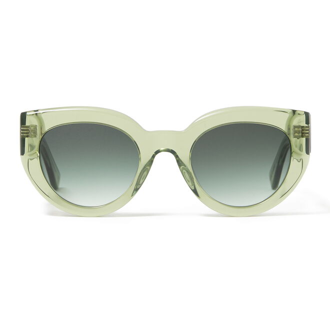 Óculos de sol, €95, BIMBA Y LOLA