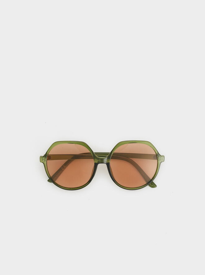 Óculos de sol, €12,99, Parfois