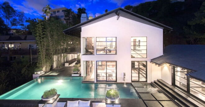 Mansão de férias de Calvim Harris em Los Angeles.
