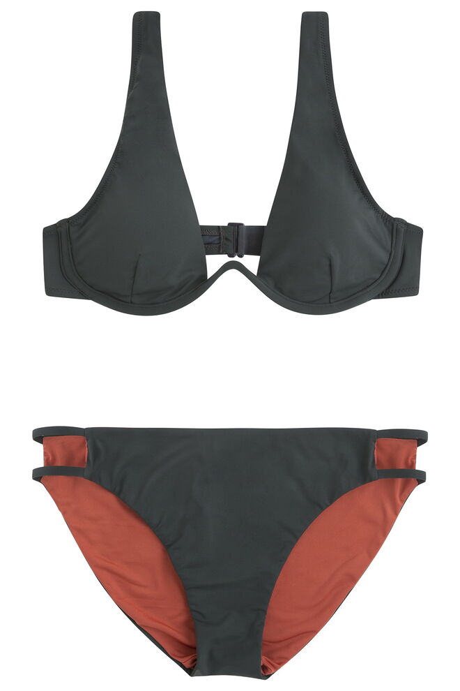 A nova coleção da Oysho beaachwear