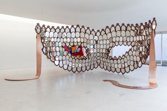 Joana Vasconcelos – I’m Your Mirror, no Museu Serralves.
