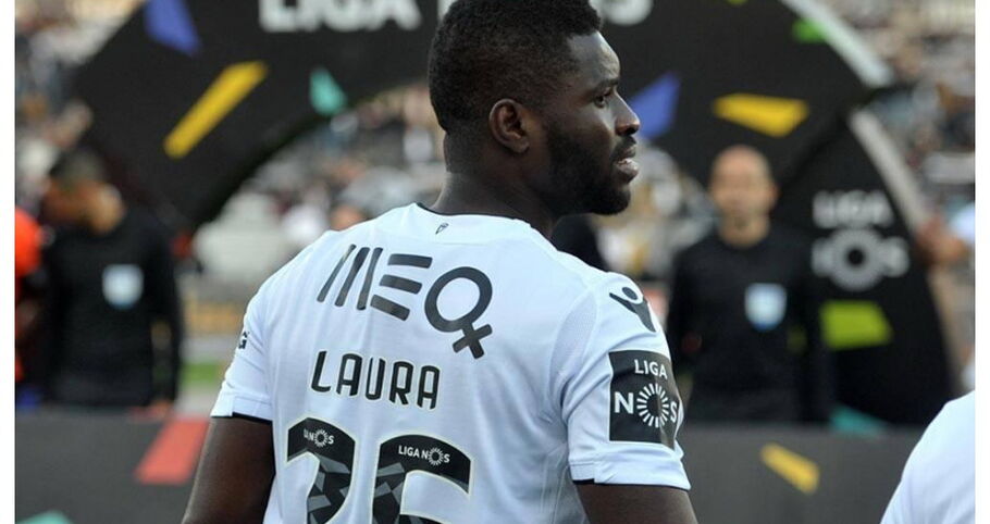 Camisolas de jogadores de futebol vão a leilão contra a violência doméstica