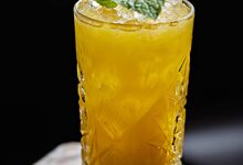 Saborear os novos cocktails da pizzaria ZeroZero: cocktail Capri