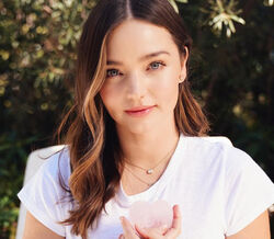 Miranda Kerr está grávida do terceiro filho