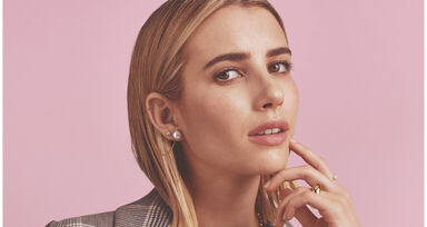 Emma Roberts canta 'Love me Tender' para a Tous 