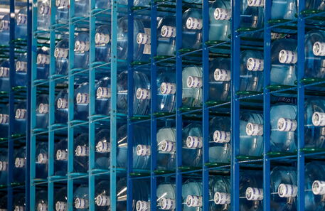 Parlamento aprova fim dos plásticos no pão, fruta e legumes 