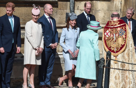 Kate, William e Harry celebram Páscoa com a Rainha Isabel II