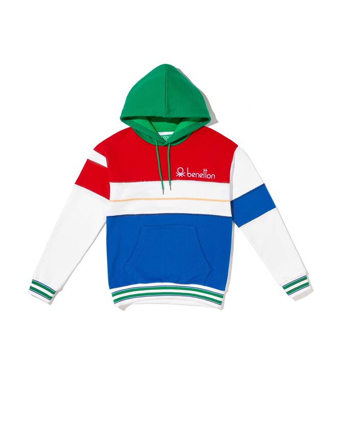 Sweatshirt com capuz, €79,95