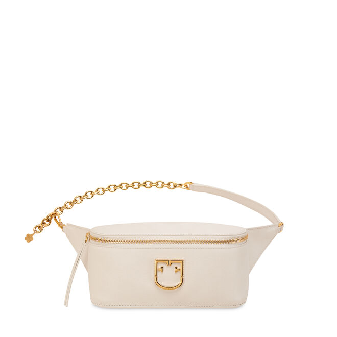 Carteira de cintura, €250, Furla