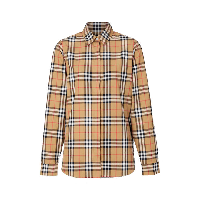Camisa, €360, Burberry