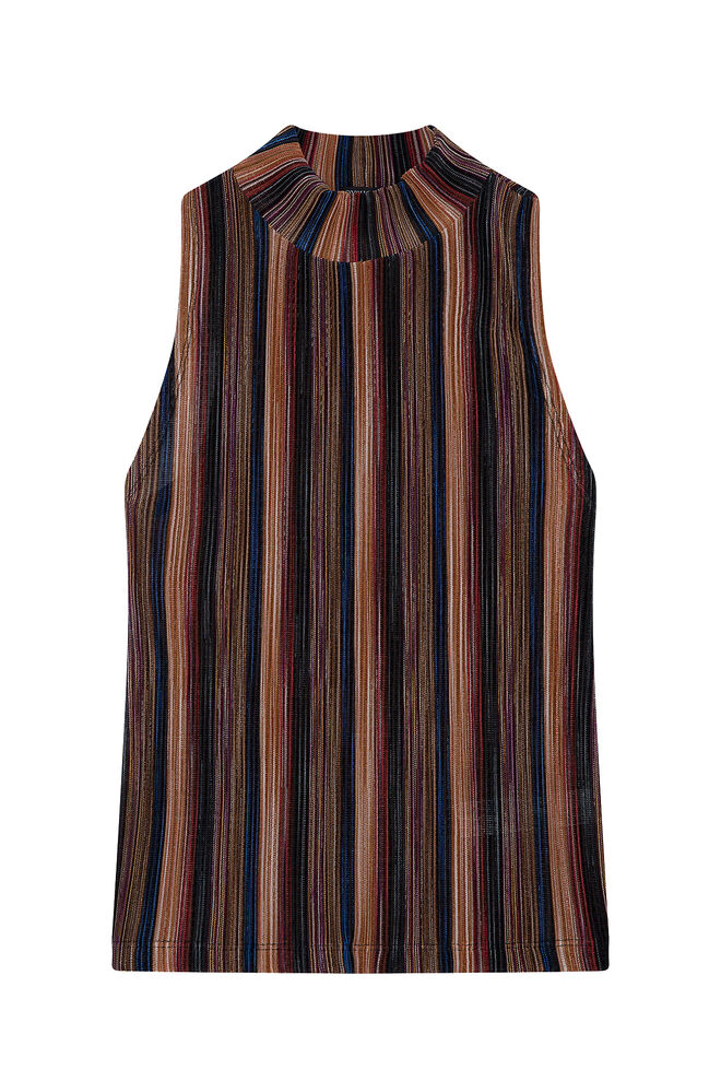 T-shirt, €19,99, Oysho