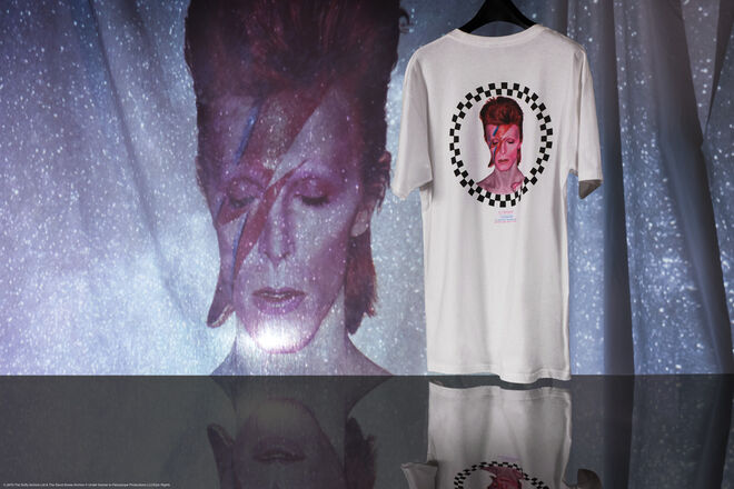 Coleção Vans x David Bowie
