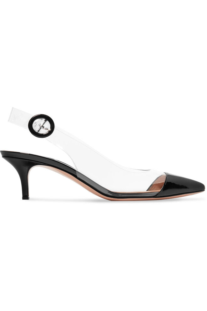 Mule, €590, Gianvito Rossi, em www.net-a-porter.com