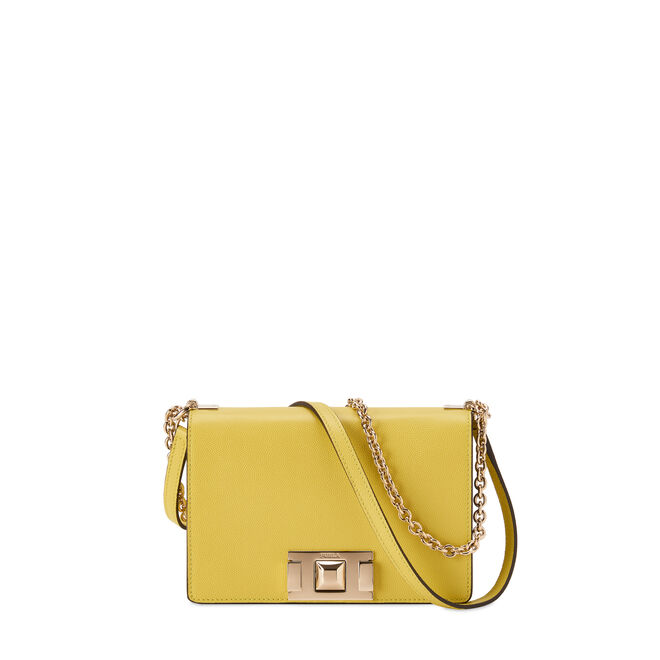 Carteira, €270, Furla