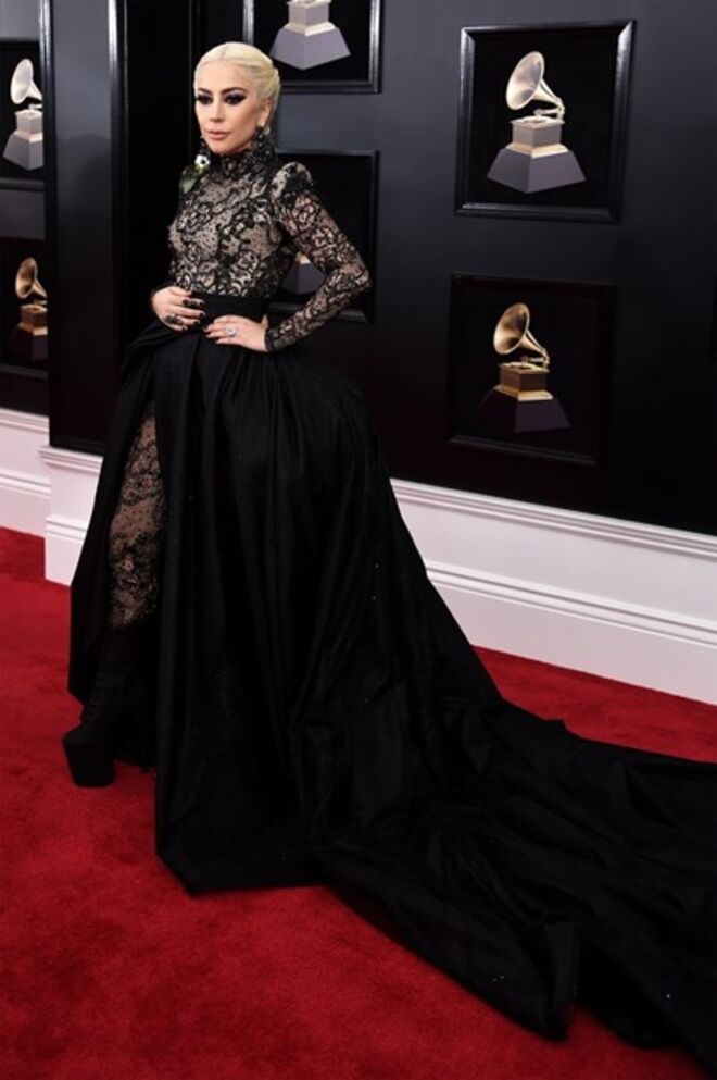 Lady Gaga, Carneiro, 21 de março a 19 de abril