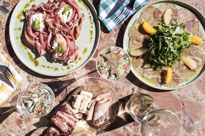 Saborear os novos pratos da pizzaria ZeroZero