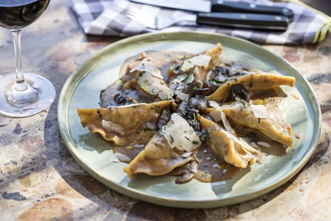 Saborear os novos pratos da pizzaria ZeroZero: raviolis