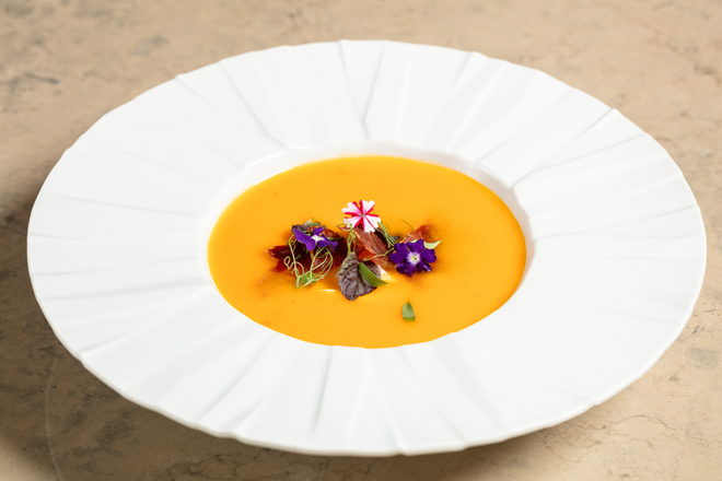 Provar a nova carta do Viva Lisboa, do Neya Hotel