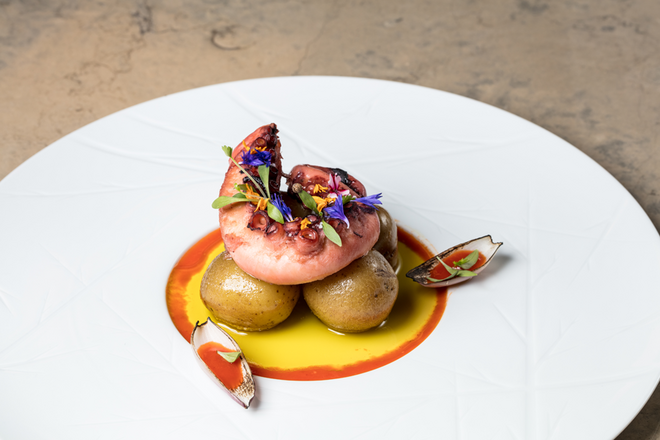 Provar a nova carta do Viva Lisboa, do Neya Hotel