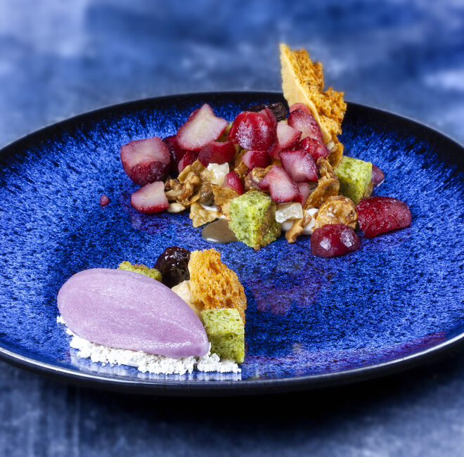 Sobremesa: frutos secos e elementos de vinho