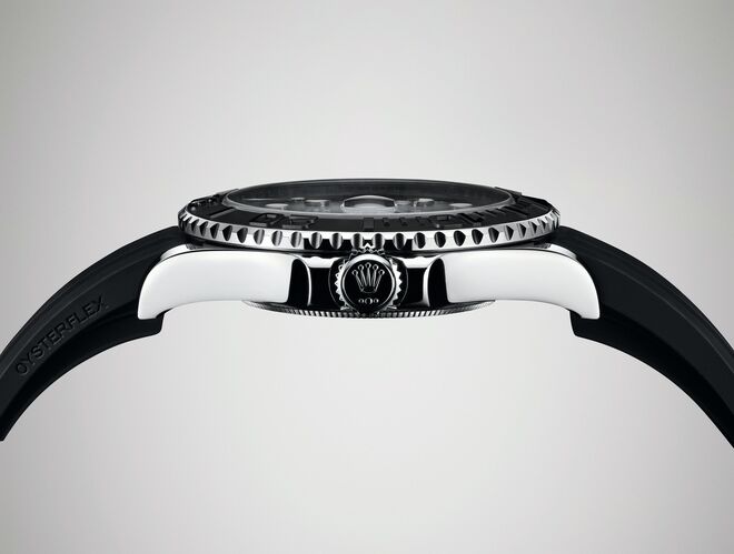 Oyster Perpetual Yacht-master 42, em cerâmica e ouro branco