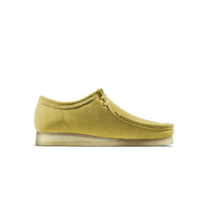 Sapatilha Wallabee Pale Yellow, €160, Clarks