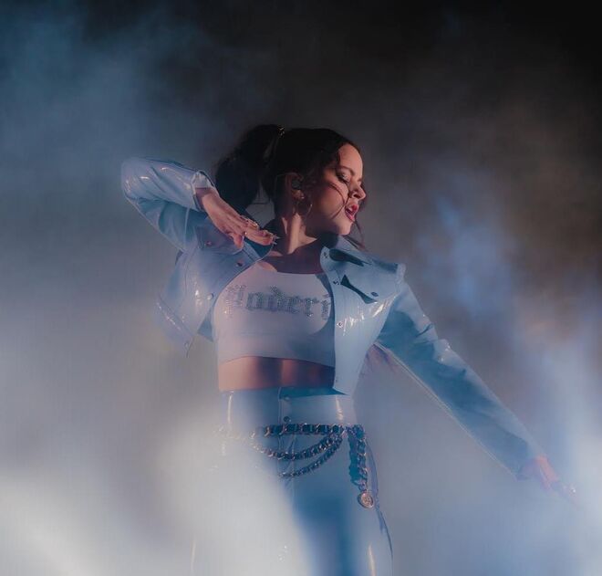 Rosalía no palco do Coachella