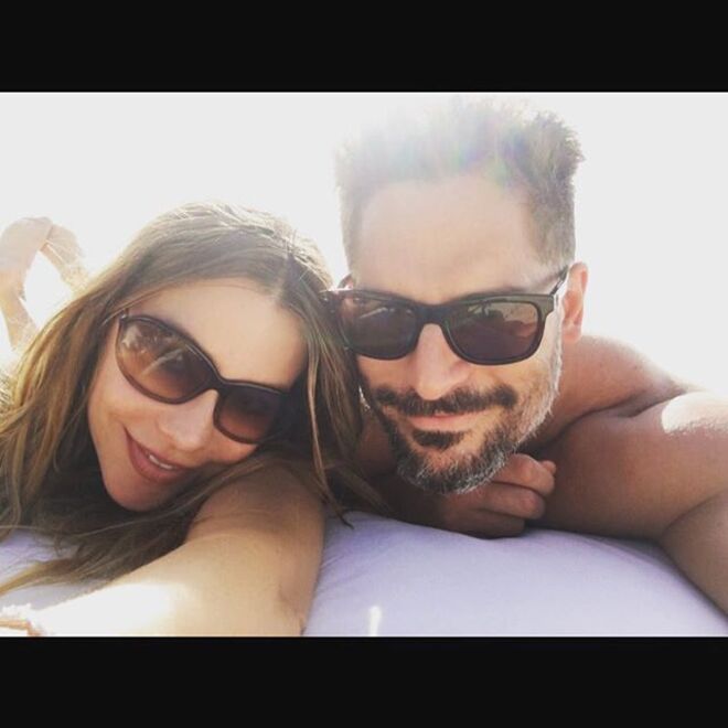 Sofia Vergara e Joe Manganiello | Casaram-se numa cerimónia que custou 3 milhões de dólares, na Florida, a 22 de novembro de 2015. A sua lua de mel foi passada num Resort exclusivo, numa ilha privada das Ilhas Turcas e Caicos