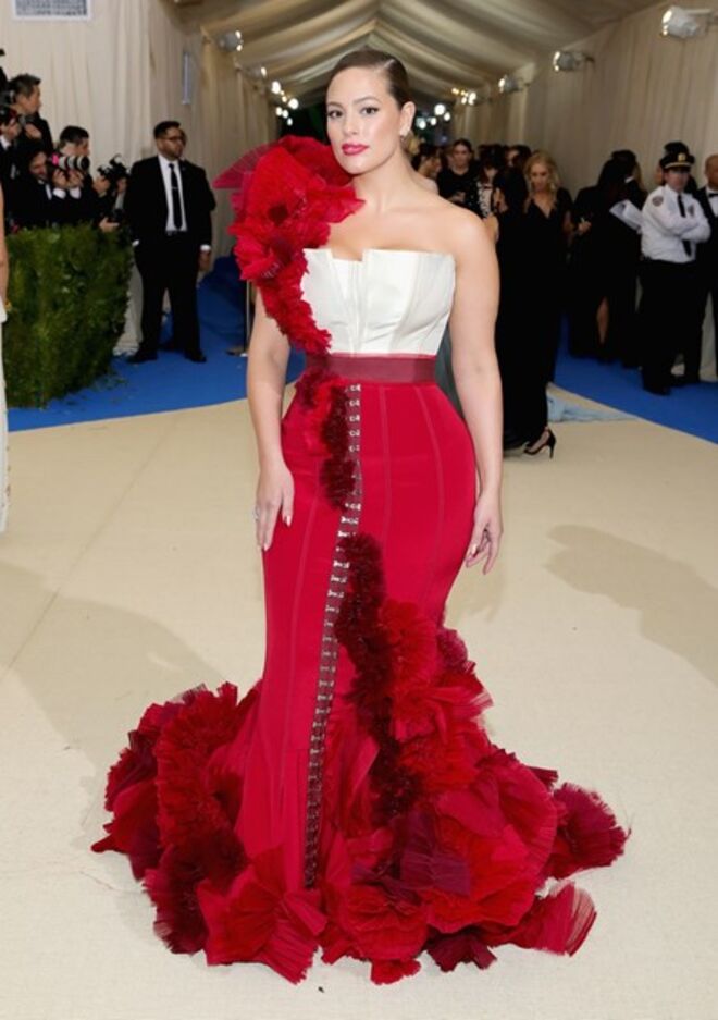 Ashley Graham em H&M, 2017