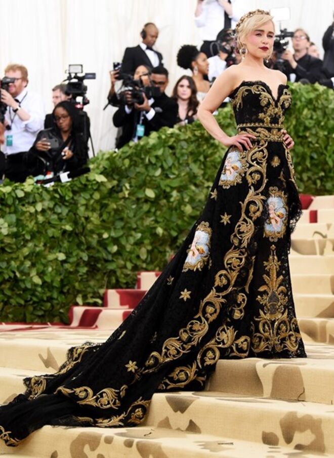 Emilia Clarke no Met Gala 2018