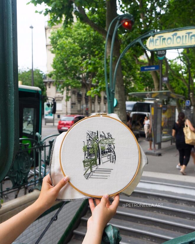 Um bordado do metro Fracês